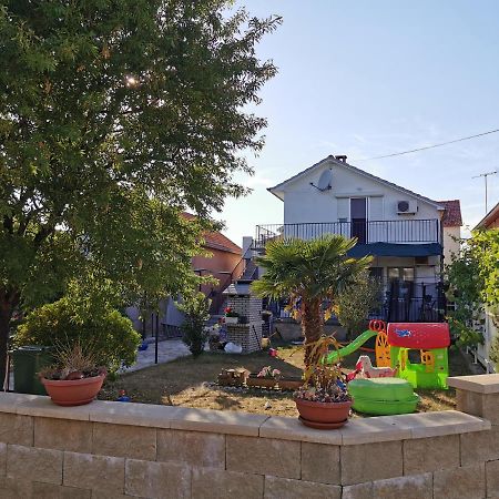 Ferienwohnung Leona Sukošan Exterior foto