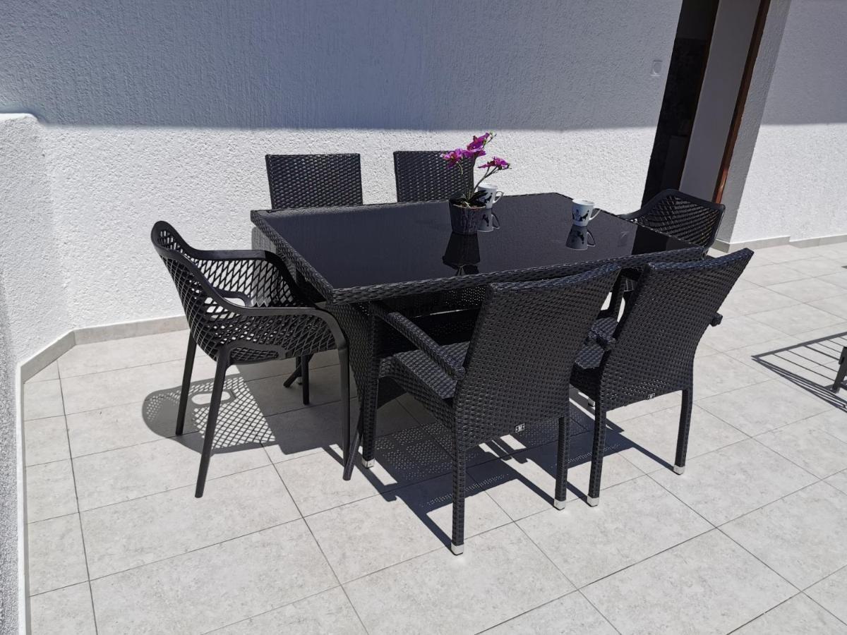 Ferienwohnung Leona Sukošan Exterior foto