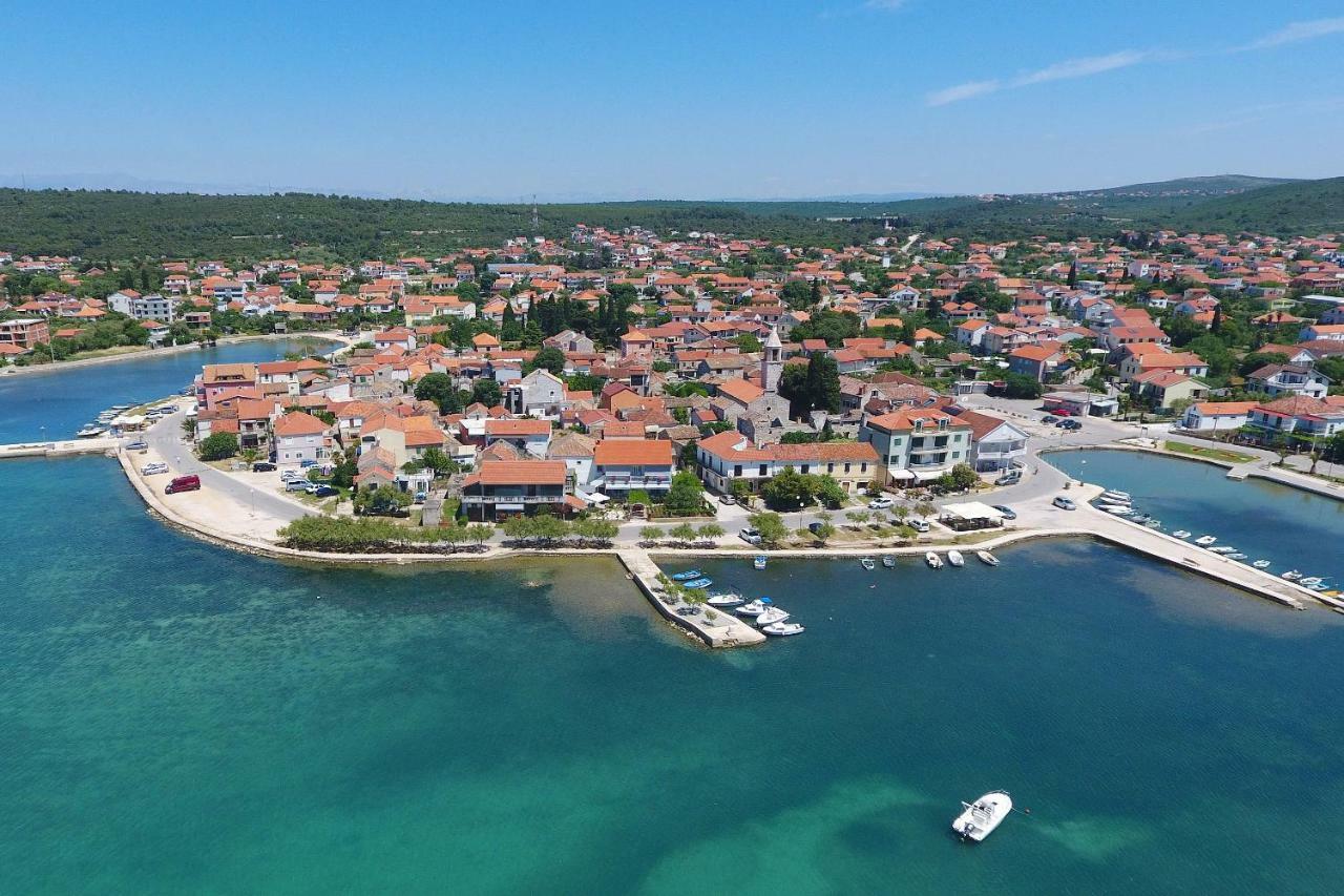 Ferienwohnung Leona Sukošan Exterior foto