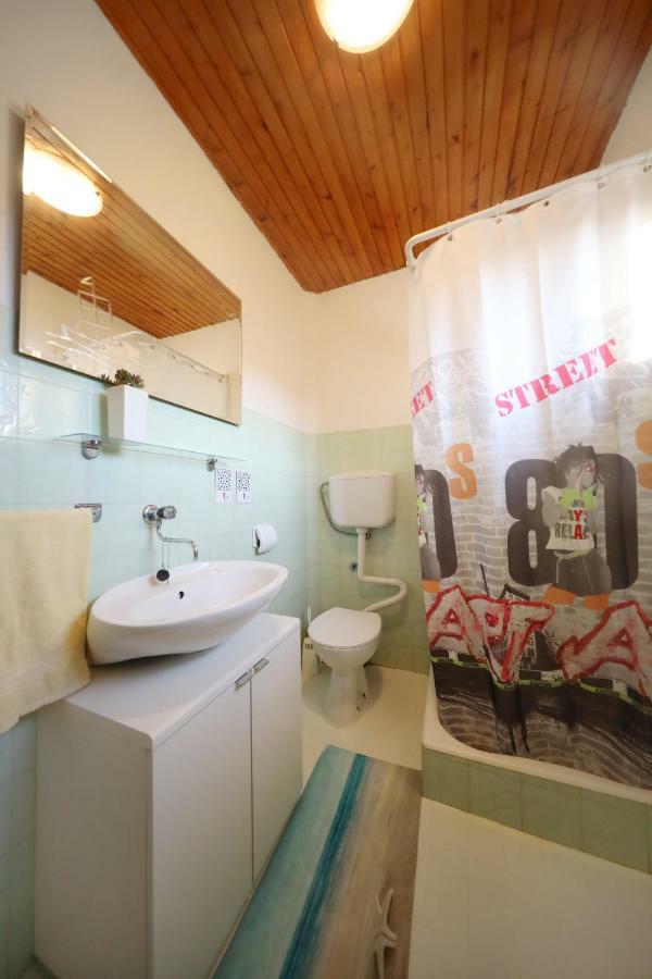 Ferienwohnung Leona Sukošan Exterior foto